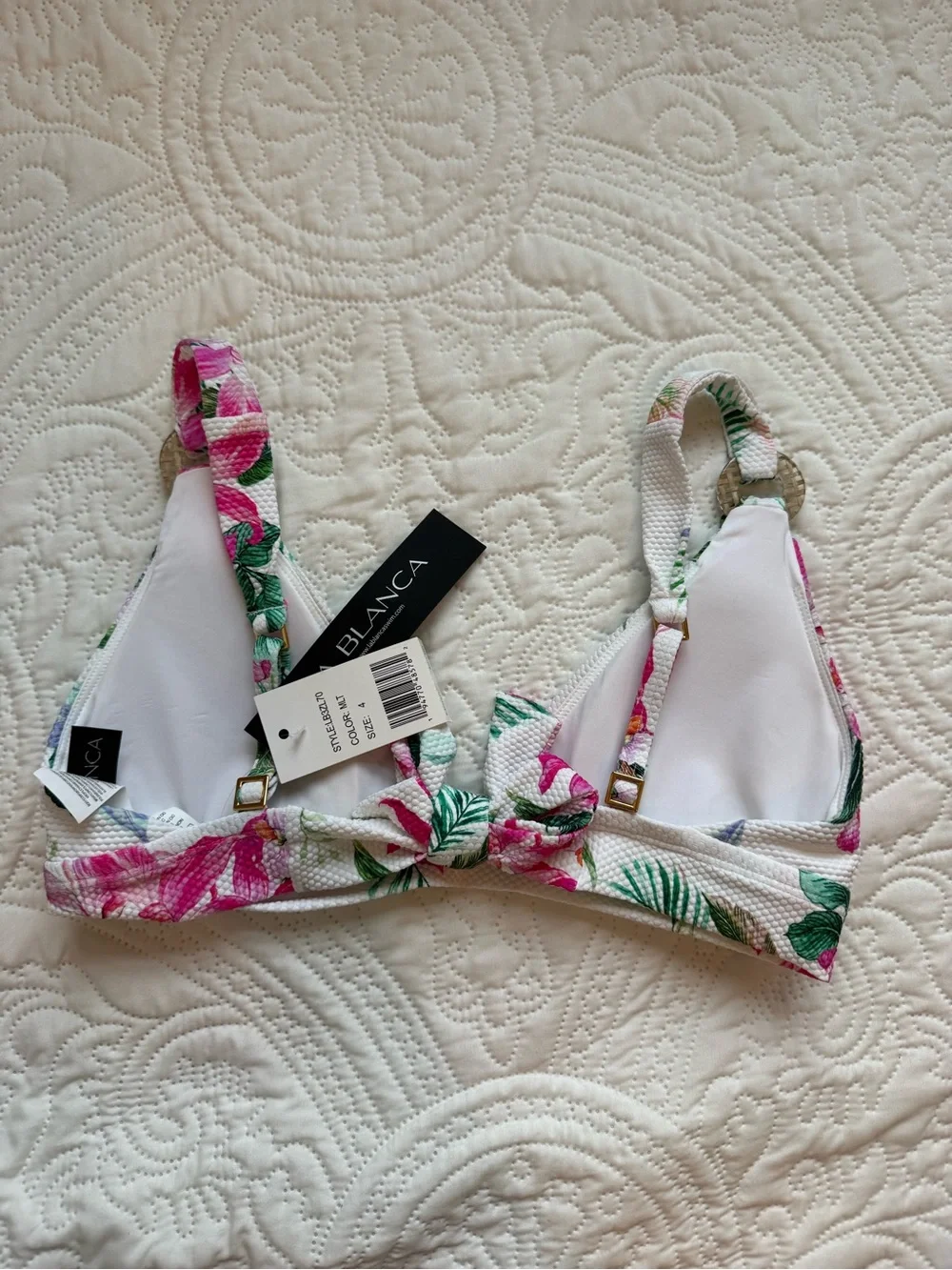 NWT La Blanca Textured Floral Bikini Top